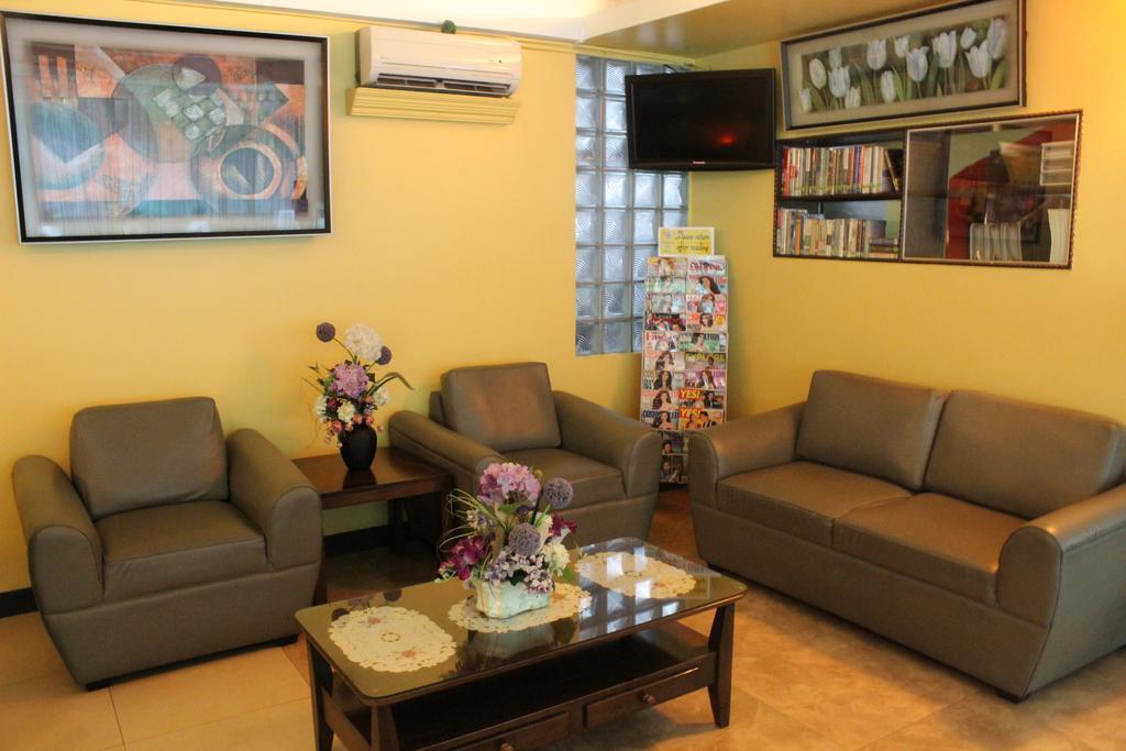 Franchise One Hotel Makati City Ngoại thất bức ảnh