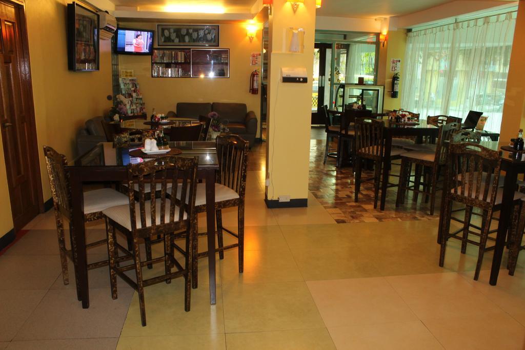 Franchise One Hotel Makati City Ngoại thất bức ảnh