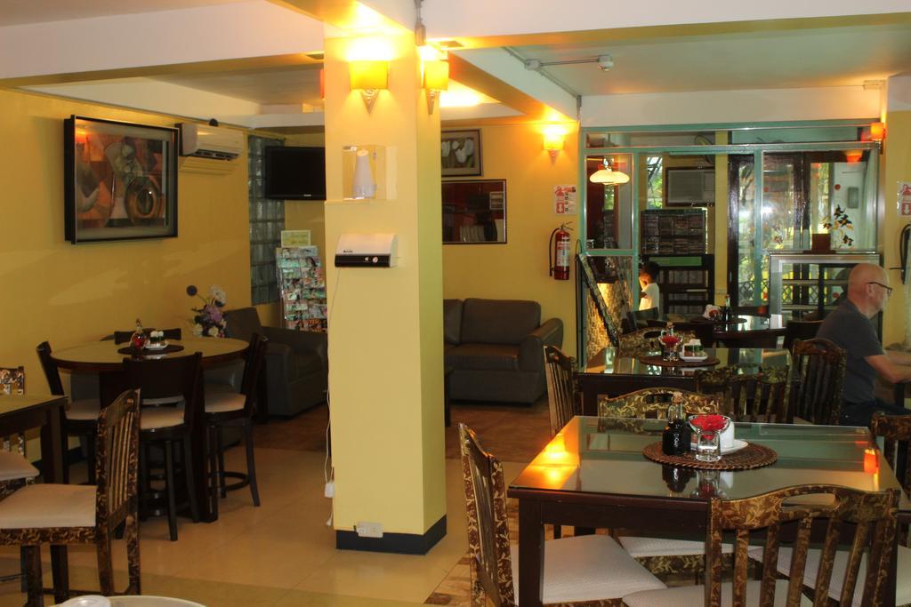 Franchise One Hotel Makati City Ngoại thất bức ảnh